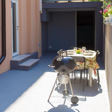 Apartman Girasol Pula Luaran gambar